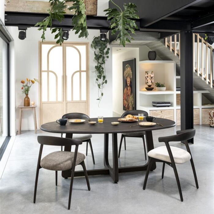Eettafel Almora Basalt
