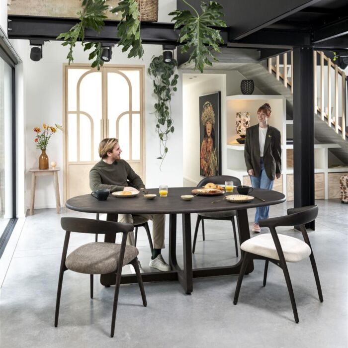 Eettafel Almora Basalt