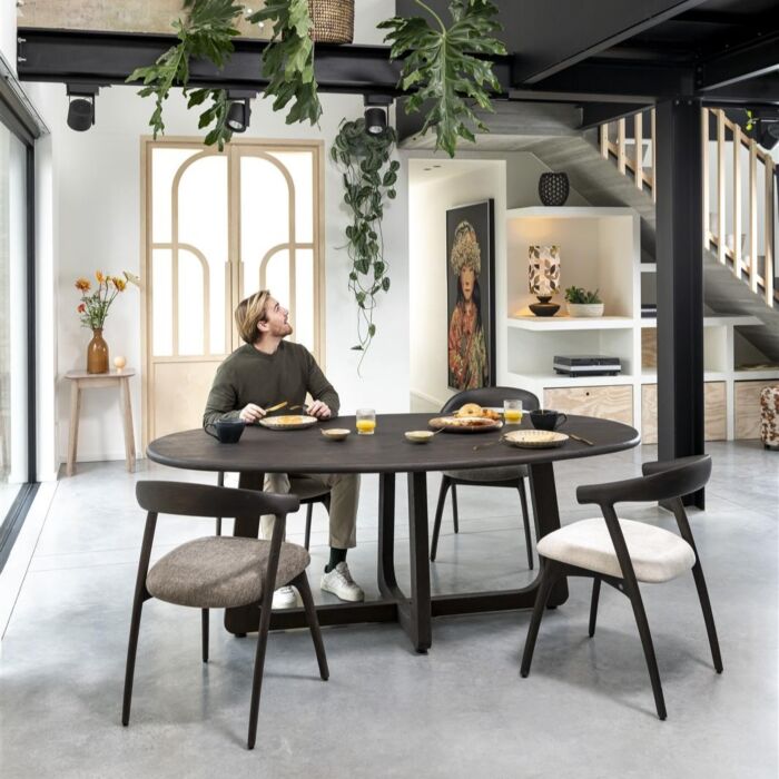 Eettafel Almora Basalt
