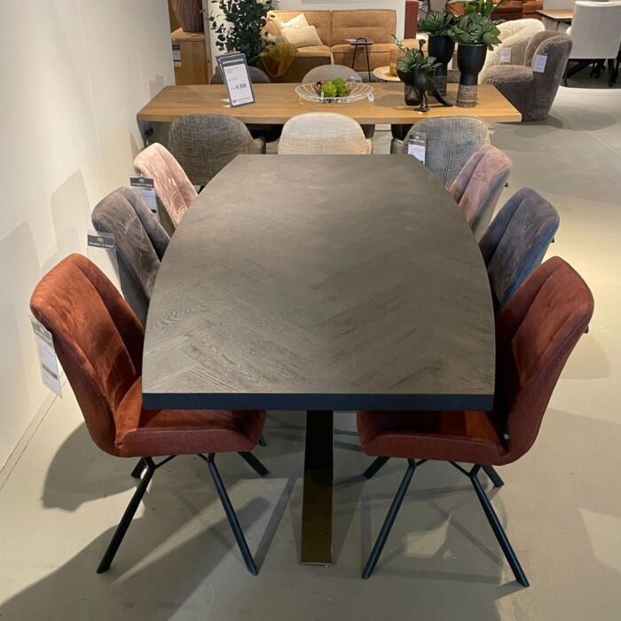 Henders & Hazel Eetkamertafel Metaluxe