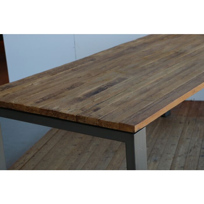 Showmodel Teak Tafel Massief Hout