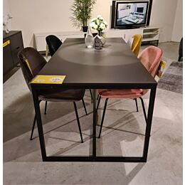 Showmodel Eetkamertafel Neston